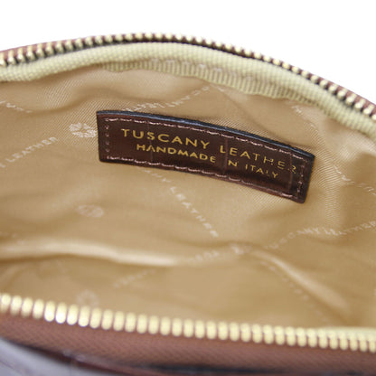 Vera - Croc print leather toiletry case | TL142514 in dark brown with ferragens douradas and beige polyester lining shown open sobre fundo branco