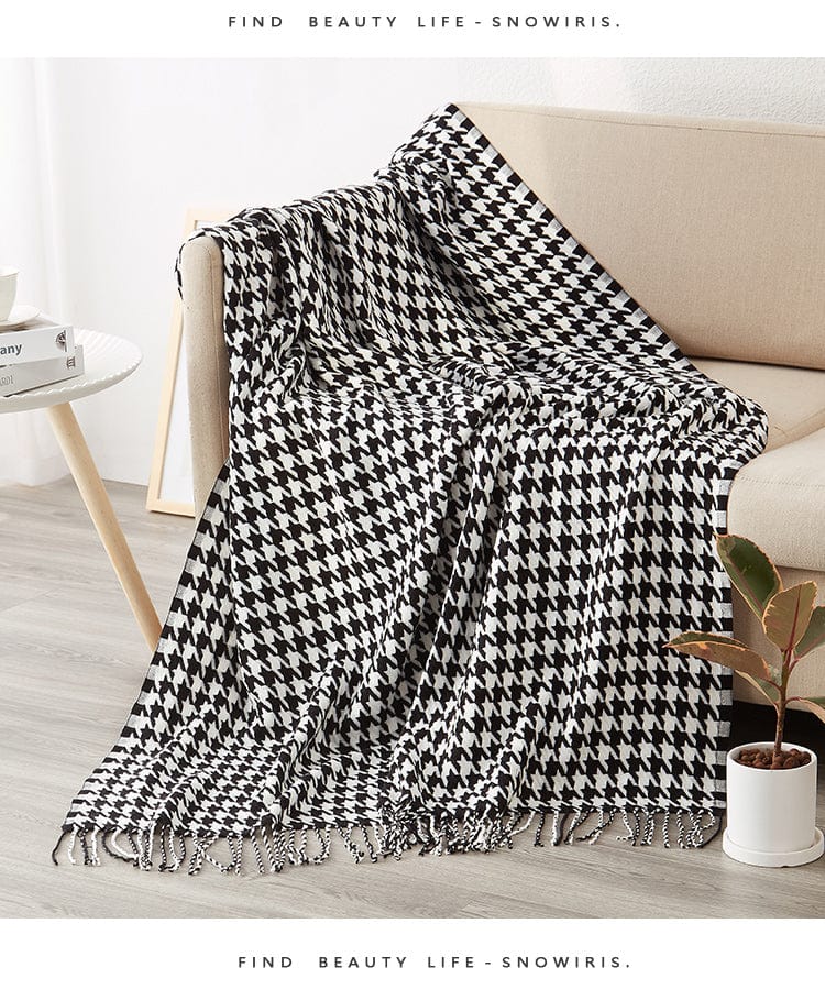 Black and white discount throw blanket with tassels