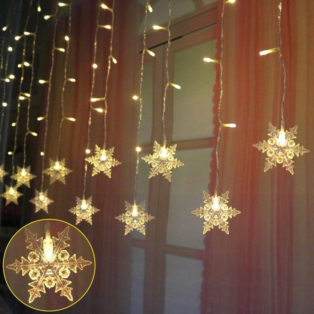 Flashing Indoor/Outdoor Snowflake LED Curtain Lights with 8 modes - Premium Christmas Lights - Shop now at San Rocco Italia