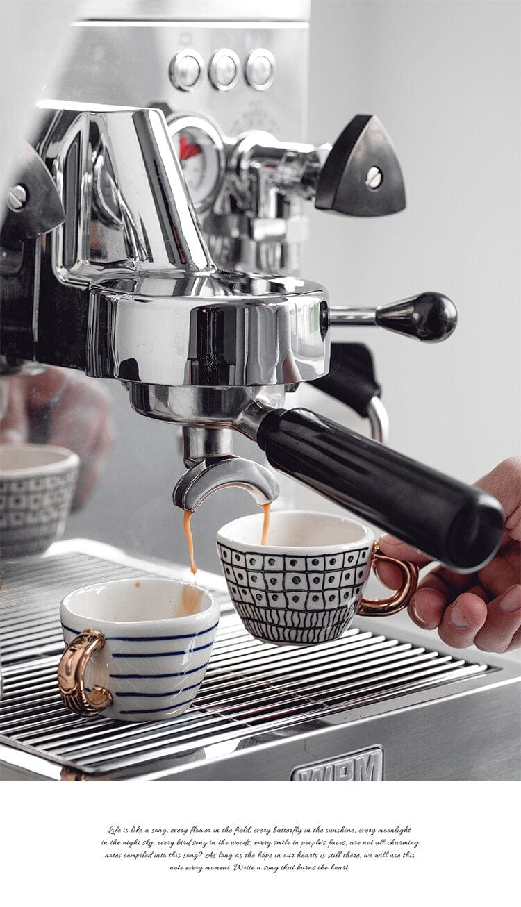 https://sanroccoitalia.it/cdn/shop/products/san-rocco-italia-cups-hand-painted-espresso-shot-cups-small-75-ml-37732764483804.jpg?v=1700435237&width=1946