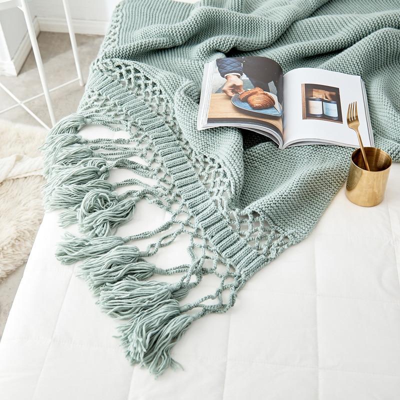 Knitted tassel blanket - Premium Decoration - Just €38.95! Shop now at San Rocco Italia