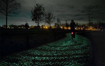 Glow in the Dark Pebbles - Premium Garden - Just €15.95! Shop now at San Rocco Italia