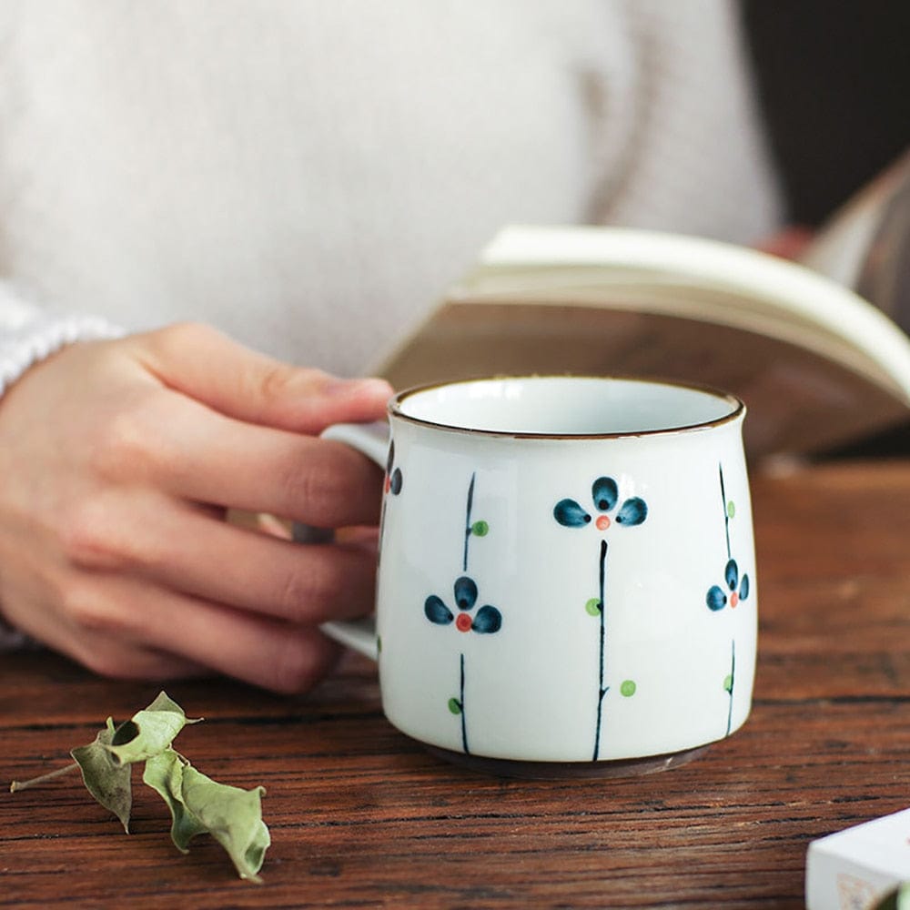 Floral Japanese-Style Hand-Painted Ceramic Tea / Coffee Cups | 250 ml (8.5 oz) - Premium Mugs - Just €25.95! Shop now at San Rocco Italia