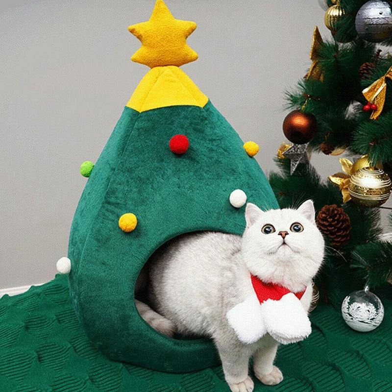 Christmas Tree Dog or Cat Cave/Bed - Premium Pet products - Shop now at San Rocco Italia