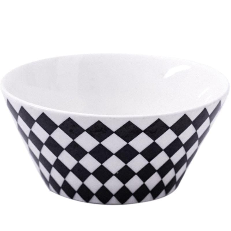 Black and White Porcelain Plates and Bowls | 22 cm (approx. 8 inches) - Tableware -  sanroccoitalia.it