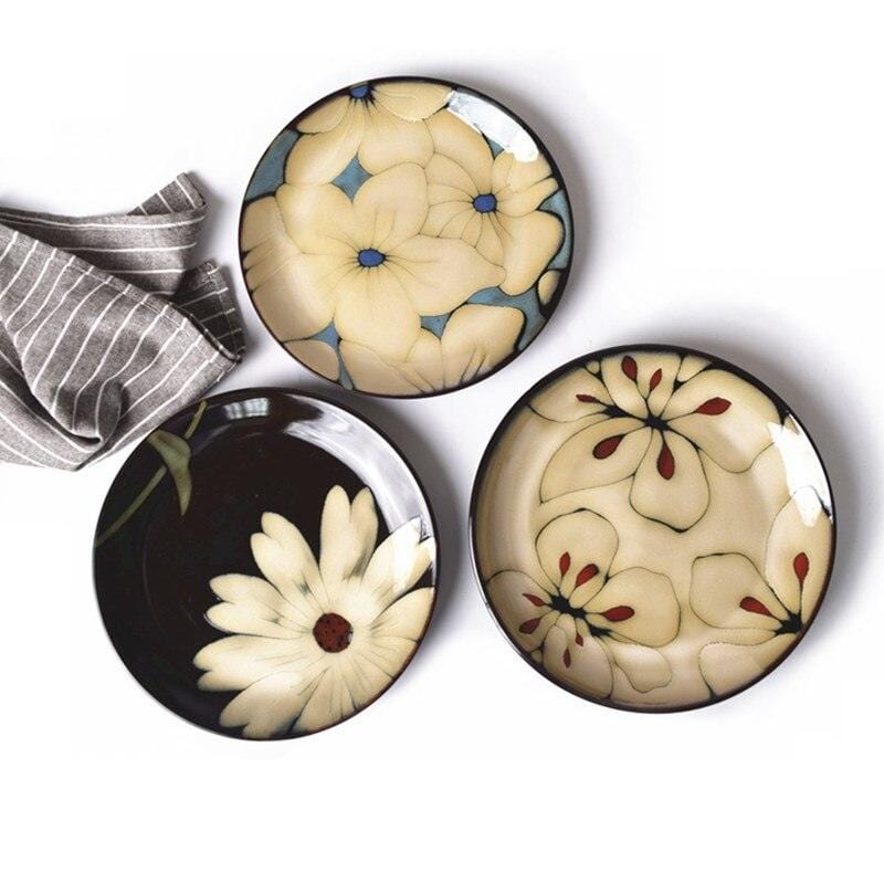 Hand-painted ceramic floral plates - 20.3-22.2 cm (approx. 8-8.74") - Premium Tableware - Shop now at San Rocco Italia