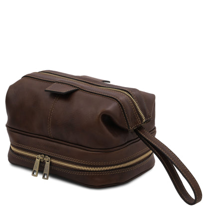 Jacob - Leather toiletry bag | TL142204 - Premium Travel leather accessories - Just €164.70! Shop now at San Rocco Italia